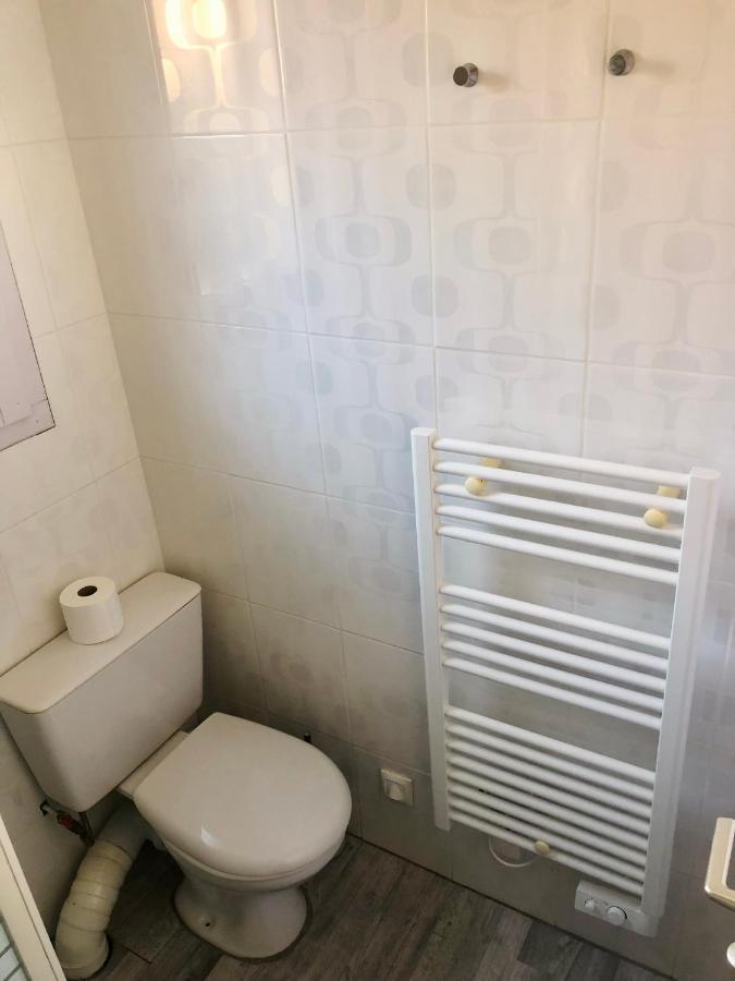 Appartement Duplex Lumineux Idealement Situe Ares Kültér fotó