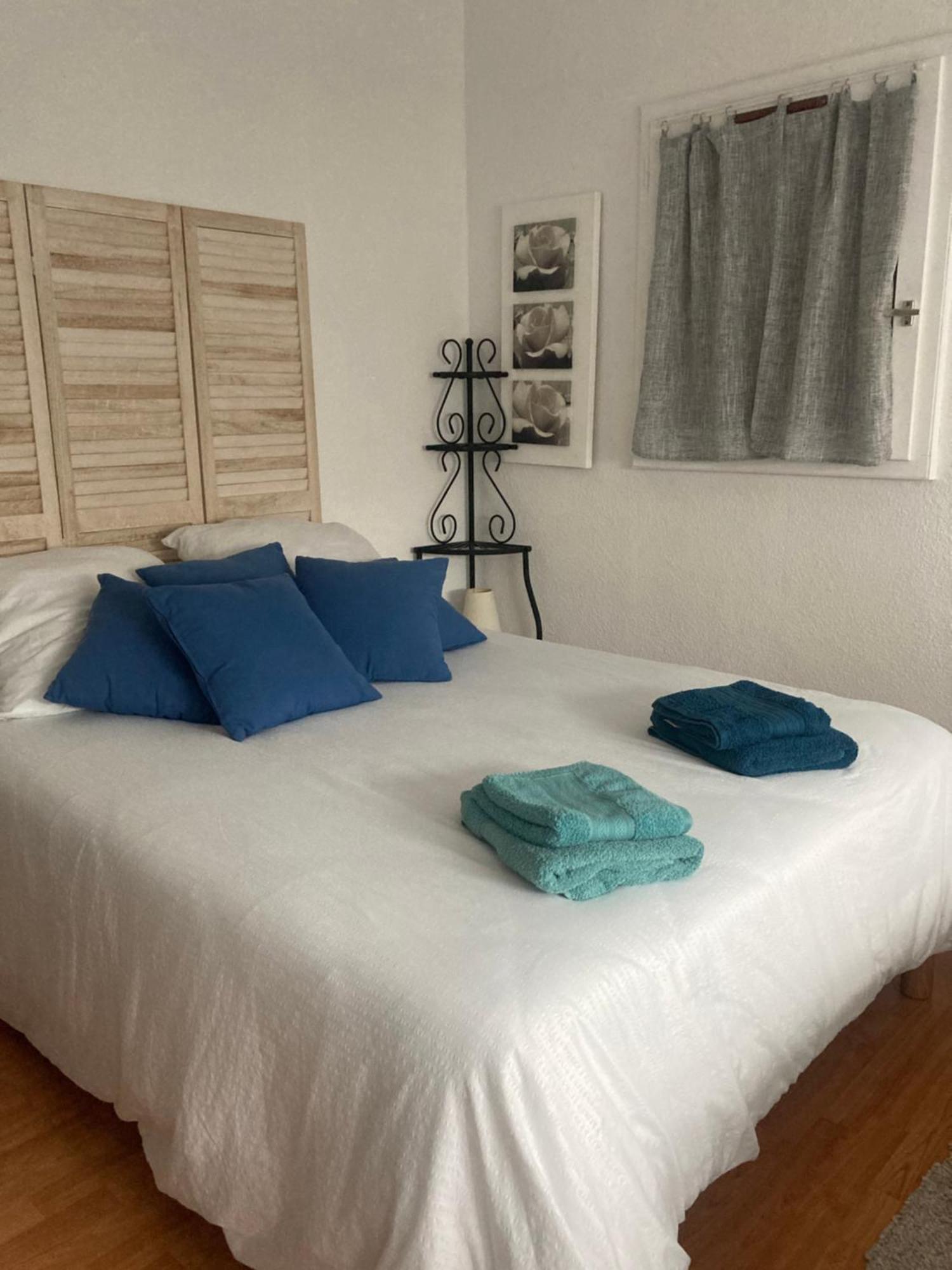 Appartement Duplex Lumineux Idealement Situe Ares Kültér fotó